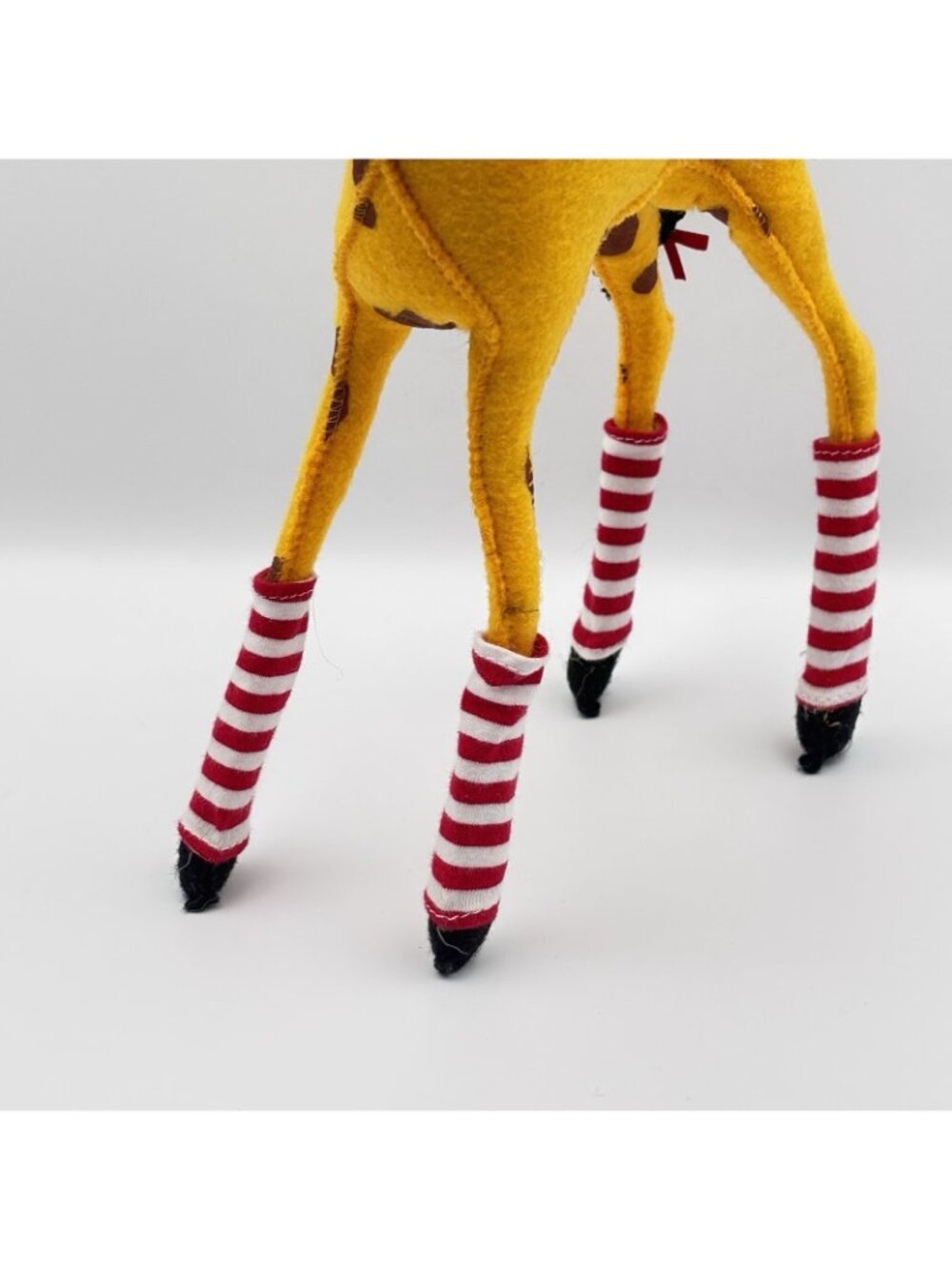 2010 Annalee Christmas Giraffe Santa Hat Peppermint Stripe Stockings Socks 12” - Picture 5 of 15